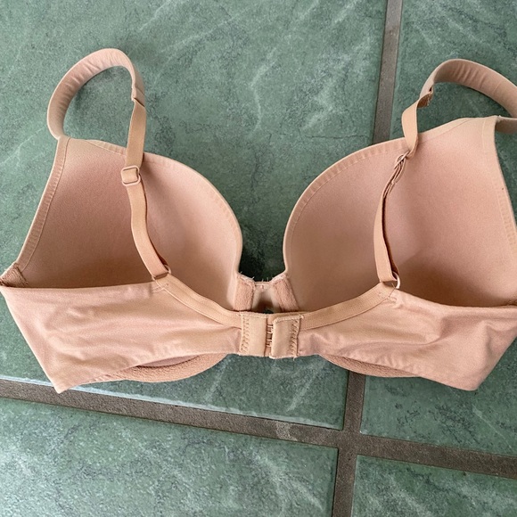 Victoria’s Secret Lined Perfect Coverage Bra - Picture 2 of 4